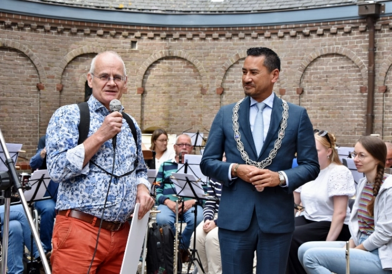 DSC_0039 (800x533).jpg